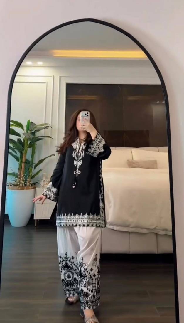 Black crepe embroidered farshi salwar kurta set