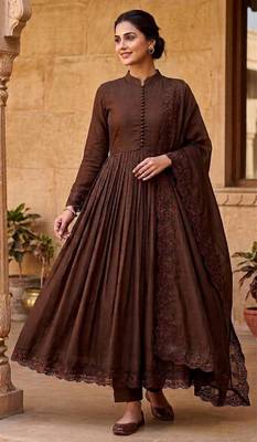 Chocolate silk blend embroidered gown set 3