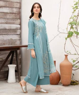 Sky blue silk blend embroidered kurta set 2