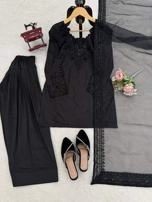 Black crepe embroidered Farshi salwar set 4