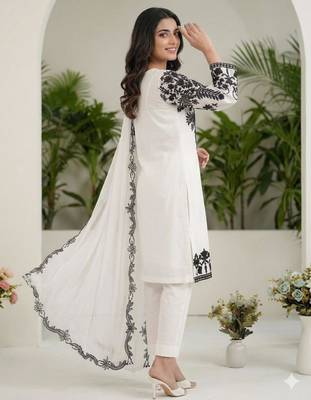 White faux georgette embroidered kurta set 3