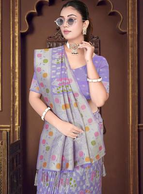  Lavender silk blend Saree with Zari Woven Floral Thread Work & Running Blouse Piece 3