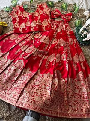 Red banarasi silk kids lehenga choli set with zari jacquard work for girls 3