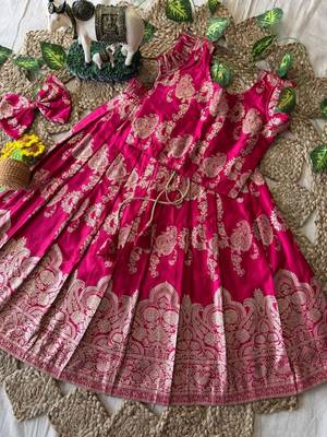 Ranipink banarasi silk kids lehenga choli set with zari jacquard work for girls 2