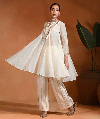 Ivory embroidered linen jute indo western kurta set 2