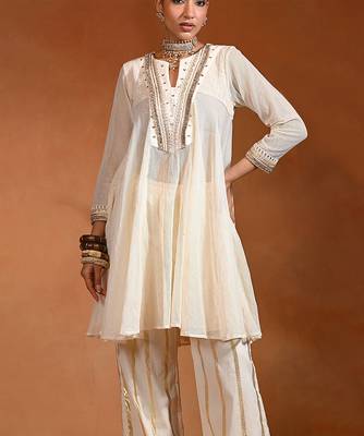 Ivory embroidered linen jute indo western kurta set 3