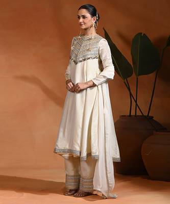 Ivory embroidered tissue silk anarkali set 3