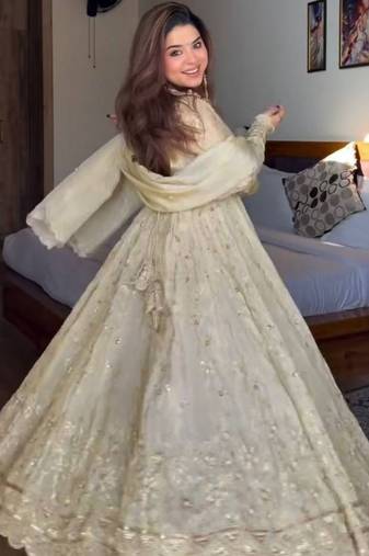 Cream crunchy silk gown & pants set