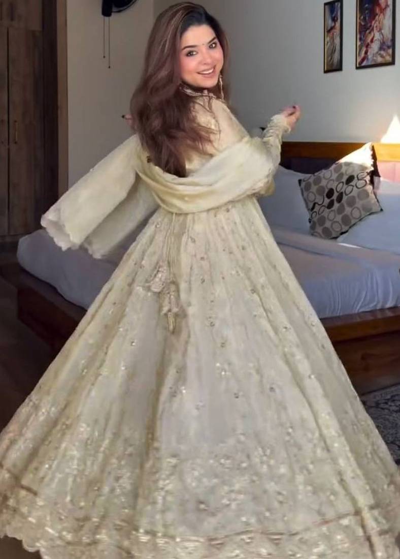 Cream crunchy silk gown & pants set