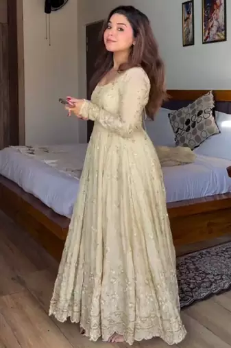 Cream crunchy silk gown & pants set