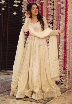 White faux blooming anarkali suit 2