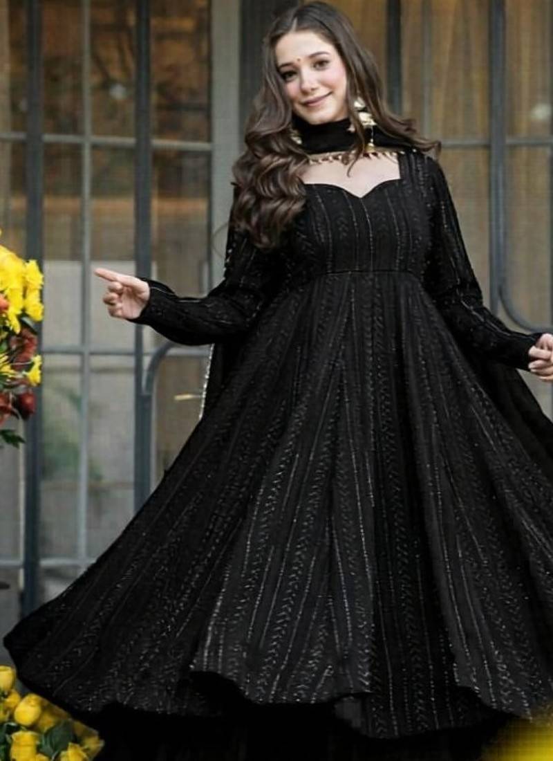 Black faux blooming sharara set & zari work