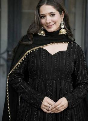 Black faux blooming sharara set & zari work 4