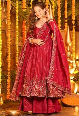 Heavy red silk gown & palazzo set 3