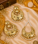 Punjabi earrings & maang tikka