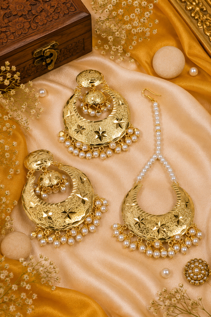 Punjabi earrings & maang tikka