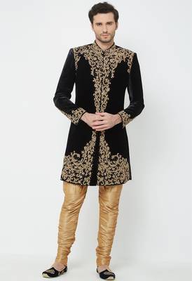 Black hand embroidered velvet sherwani for men 1