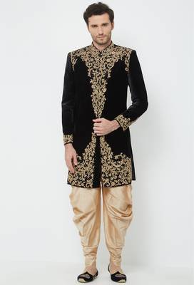 Black hand embroidered velvet sherwani for men 1
