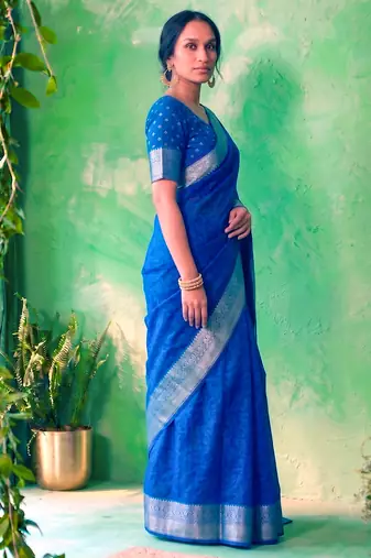 Traditional self print & heavy metallic zari border saree with blouse