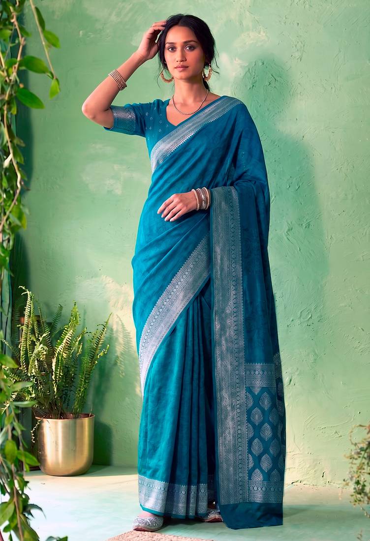 Traditional self print & heavy metallic zari border saree with blouse