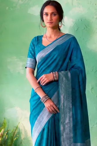 Traditional self print & heavy metallic zari border saree with blouse