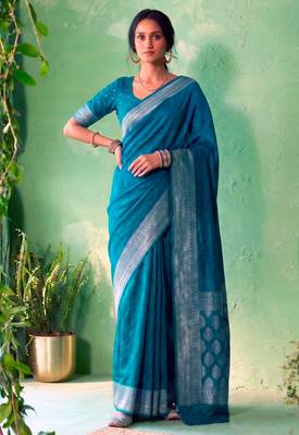 Traditional self print & heavy metallic zari border saree with blouse 5