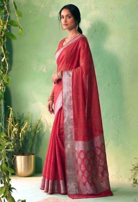 Traditional self print & heavy metallic zari border saree with blouse 5
