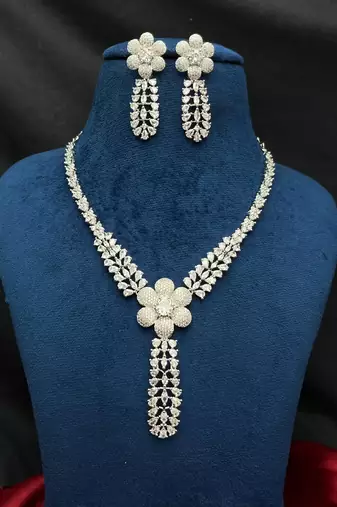 Exquisite Flower Necklace Set Silver Plated Floral Bridal Marquise Cut CZ Drop Earrings