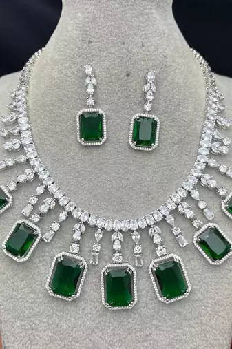Emerald Green Crystal Bridal Jewelry Set, Silver Wedding Necklace Earrings
