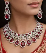 Red Pear Cut Crystal Bridal Jewelry Set: Necklace, Earrings, Maang Tikka – Victorian Style Gala