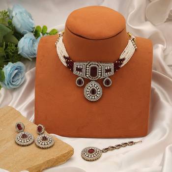 Maroon color choker kundan necklace set 2