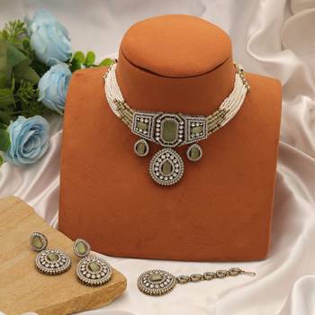 Pista green color choker kundan necklace set 2