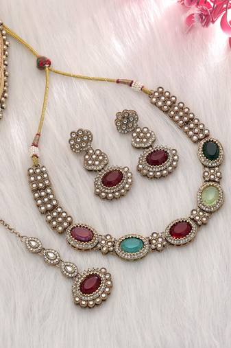 Multi color kundan necklace set