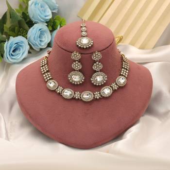 White color kundan necklace set 2