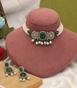 Green color choker kundan necklace set