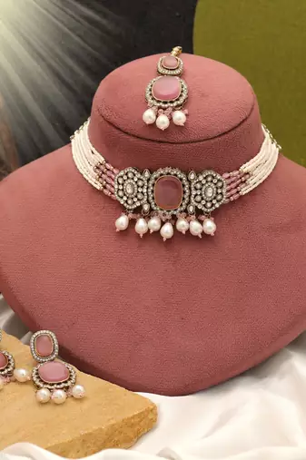 Light pink color choker kundan necklace set