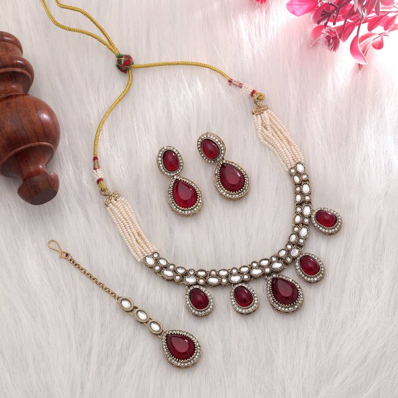 Maroon color kundan necklace set