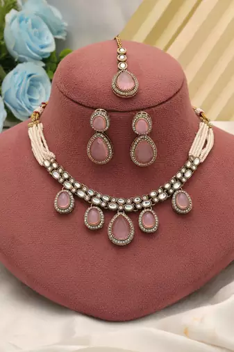 Light pink color kundan necklace set