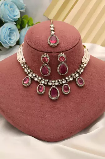Magenta color kundan necklace set