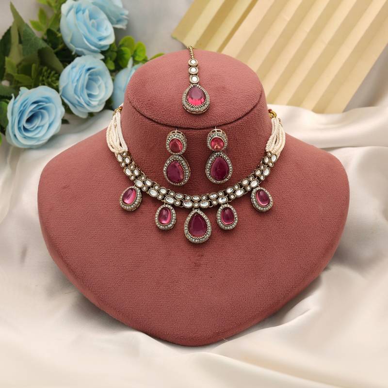 Magenta color kundan necklace set