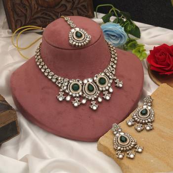 Green color kundan necklace set 2