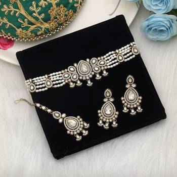 White color choker kundan necklace set 1