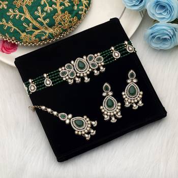Green color choker kundan necklace set 1