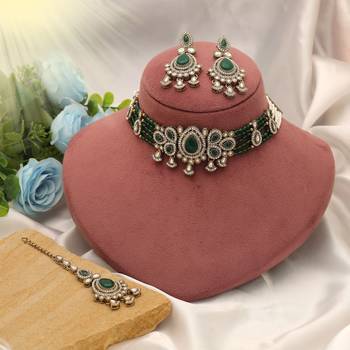 Green color choker kundan necklace set 2