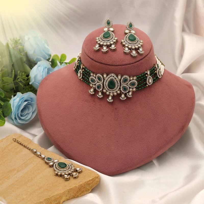 Green color choker kundan necklace set