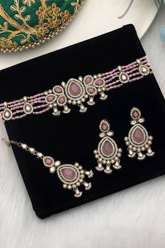 Light pink color choker kundan necklace set