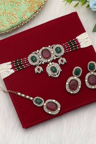 Rani & green color choker kundan necklace set