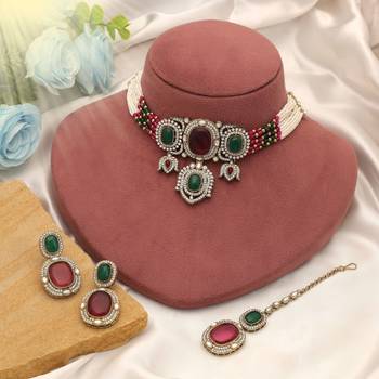 Rani & green color choker kundan necklace set 2
