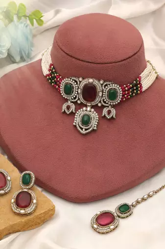 Rani & green color choker kundan necklace set