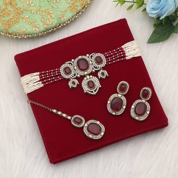 Rani color choker kundan necklace set 1